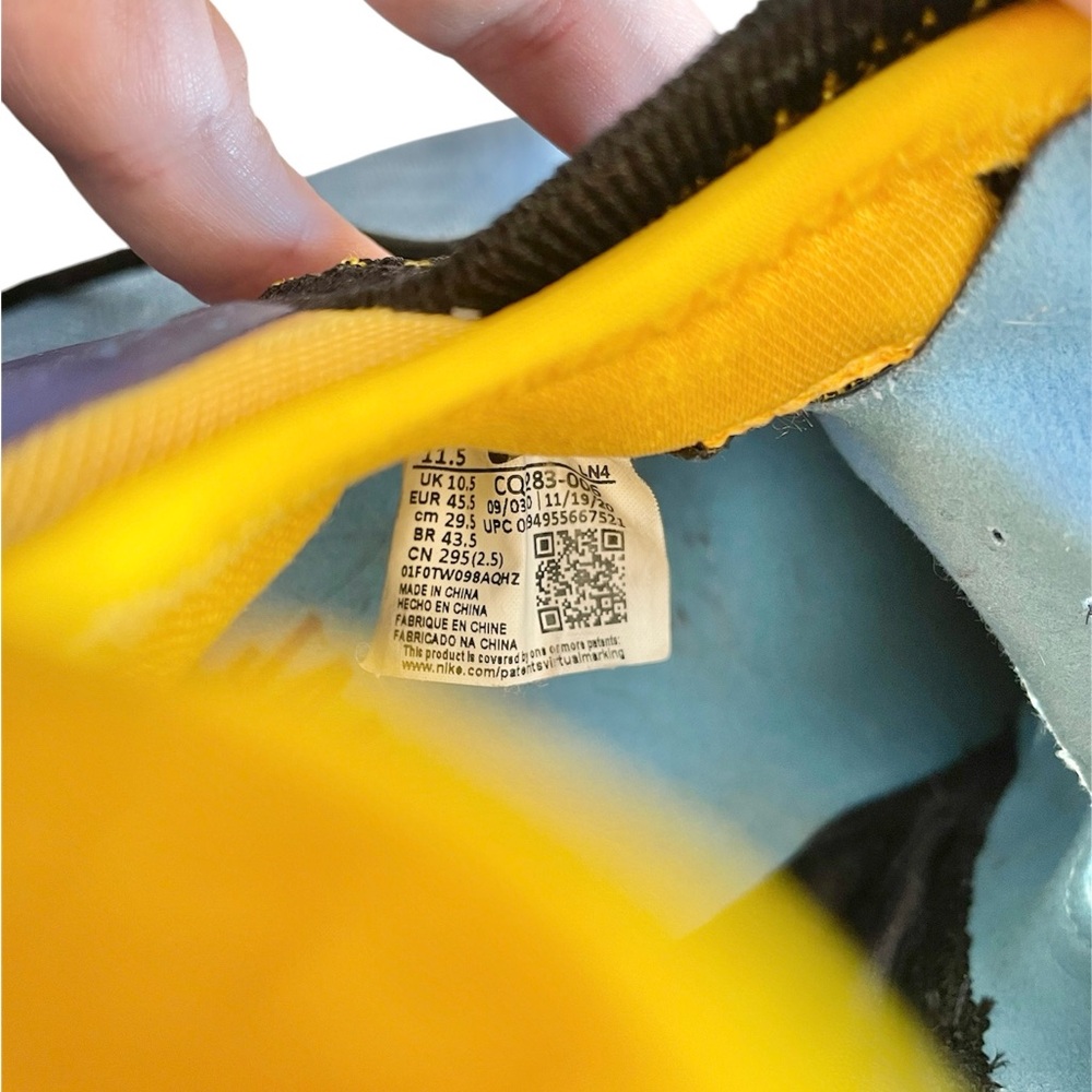 Nike LeBron 18 Lakers Heritage Sneakers - Picture 10 of 10